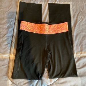 Straight leg yoga pants